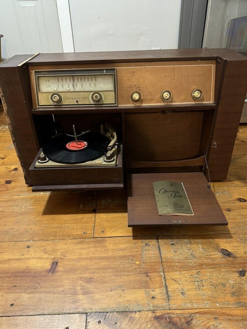 Console Stereos