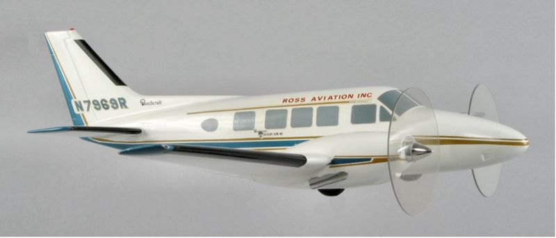 Beechcraft Queen Air 80 (1965)