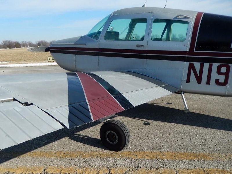 Beechcraft Musketeer Sport III (1973)