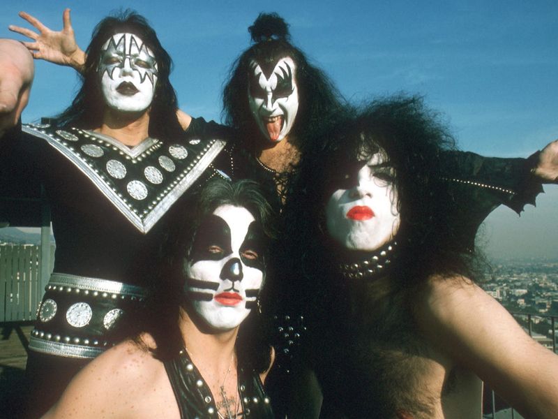 KISS