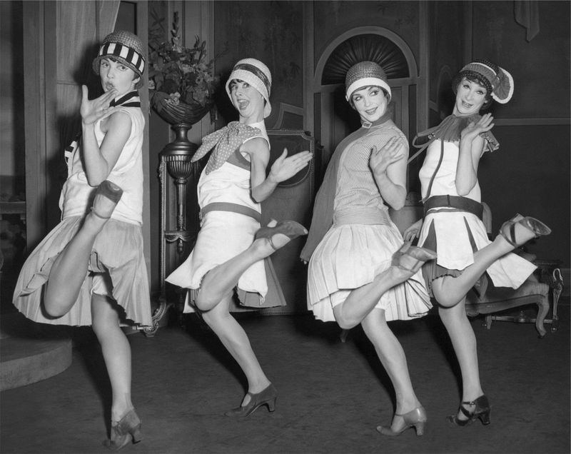 Charleston dancing & speakeasy culture