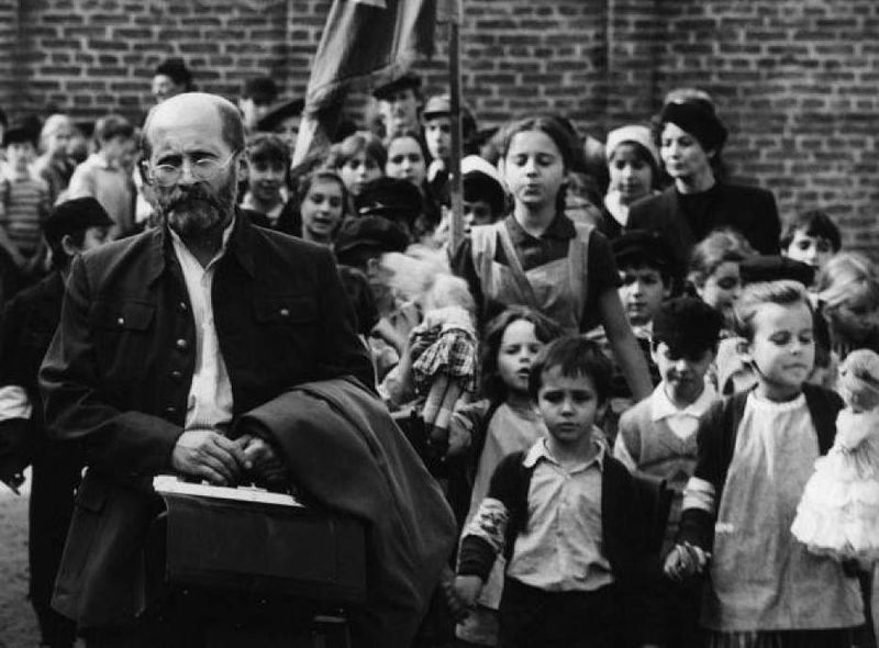 Janusz Korczak – The Doctor Who Refused to Abandon Orphans