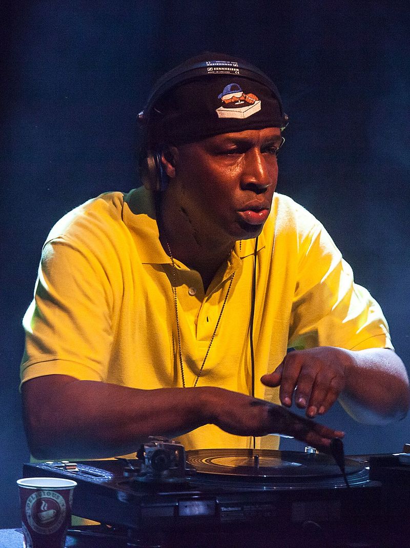 Grandmaster Flash – Hip-hop DJ innovator
