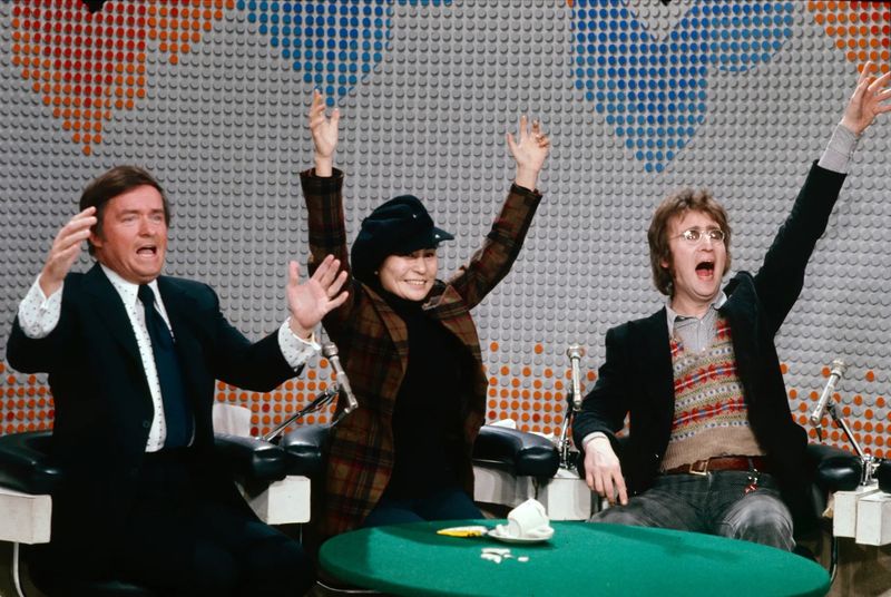 Mike Douglas: Daytime's Affable Conversationalist