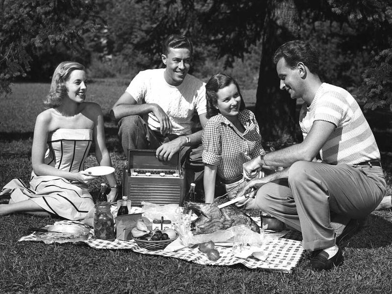 Be the Perfect Hostess—even on a Date