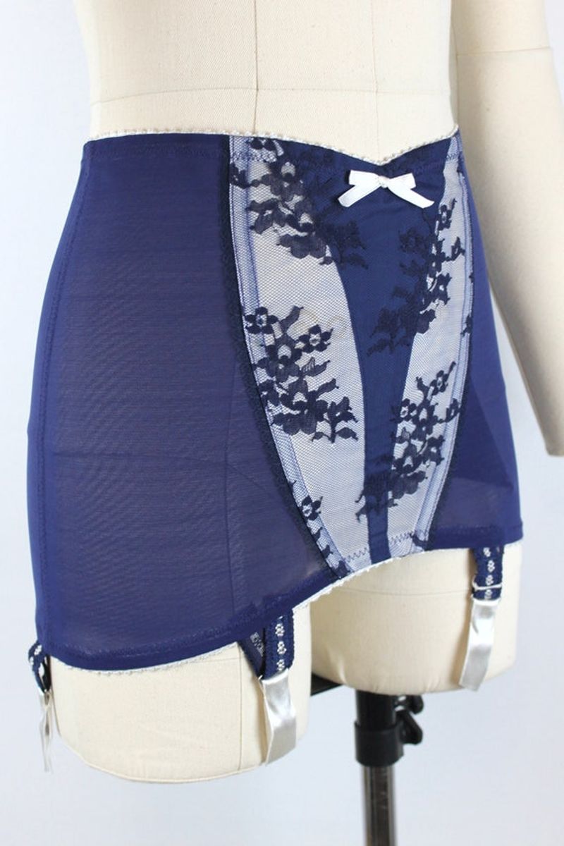 Girdles & Garter Belts