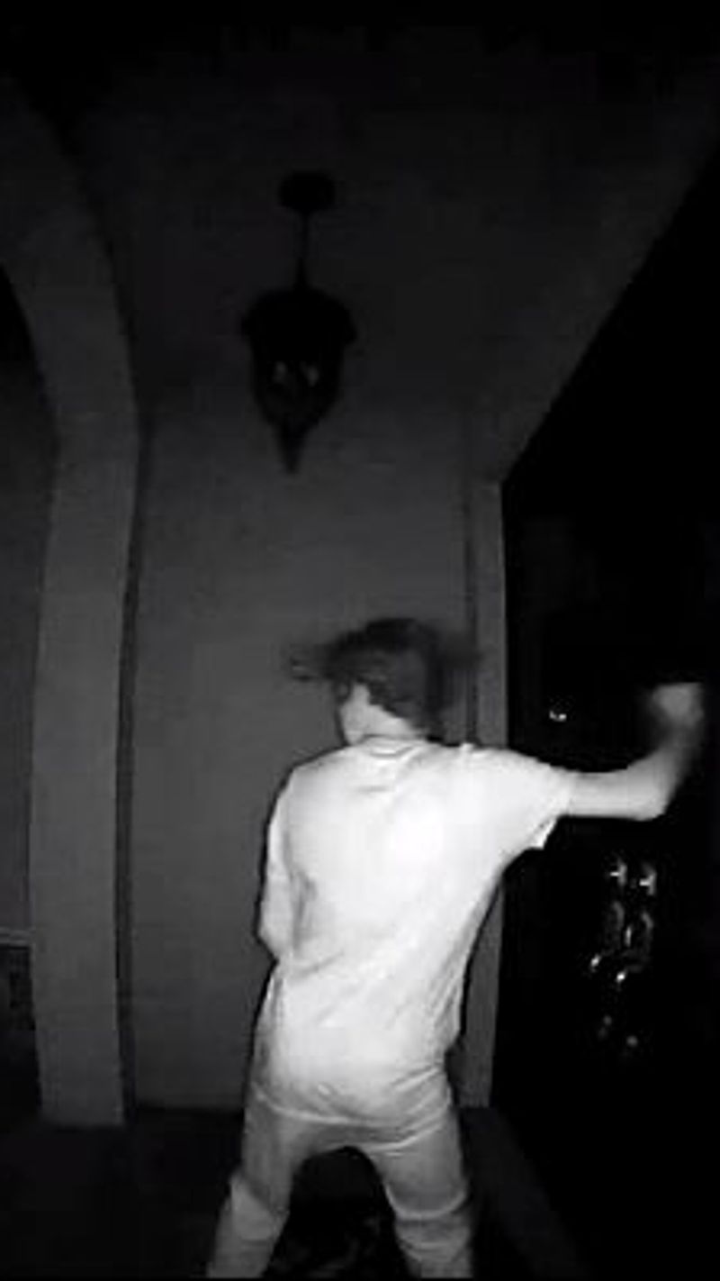 Doorbell Ditching