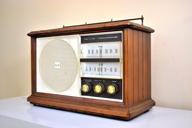Vacuum Tube Radios