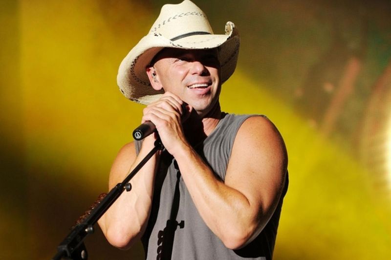 “American Kids” – Kenny Chesney