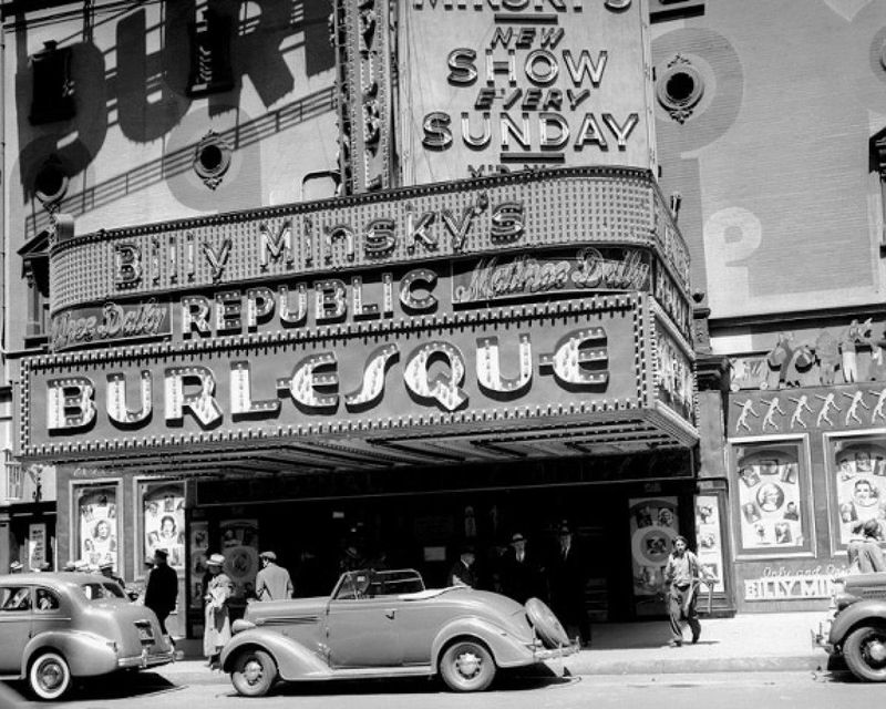 Outdoor Cinema? Try Open-Air Vaudeville