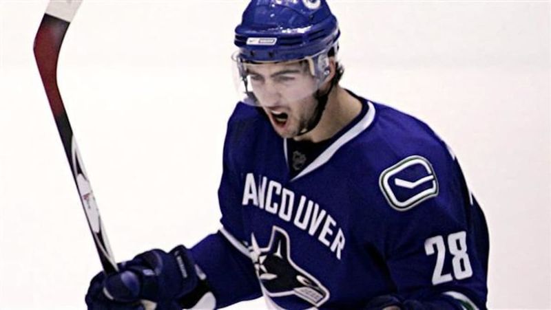 Luc Bourdon, Canadian ice hockey player, 2008