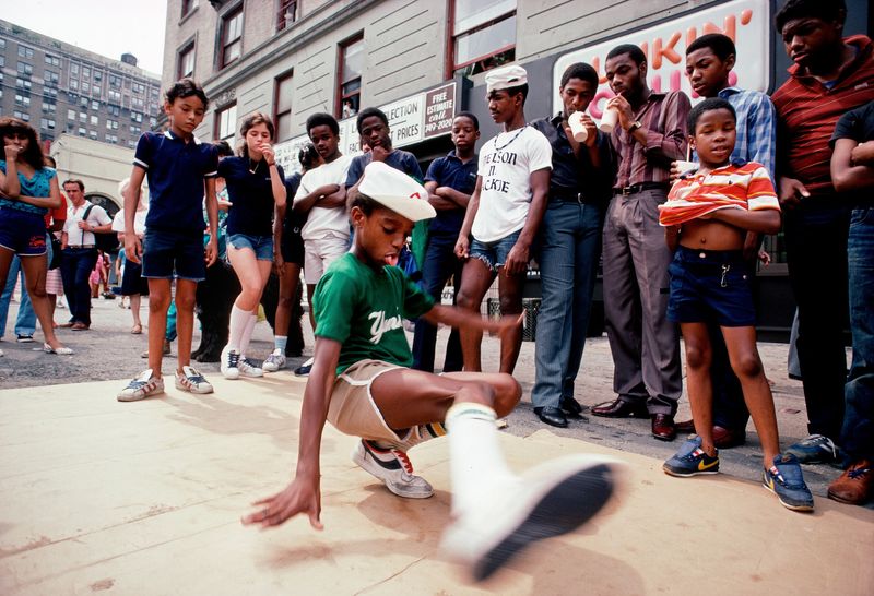 Breakdancing (B-boying/B-girling)