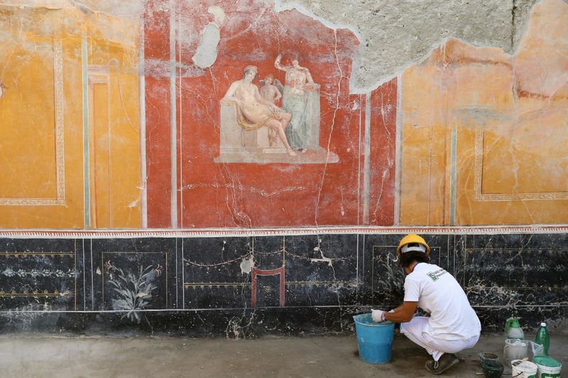 The Murals Are Stunningly Vivid