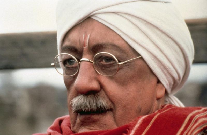 Alec Guinness – A Passage to India (1984)