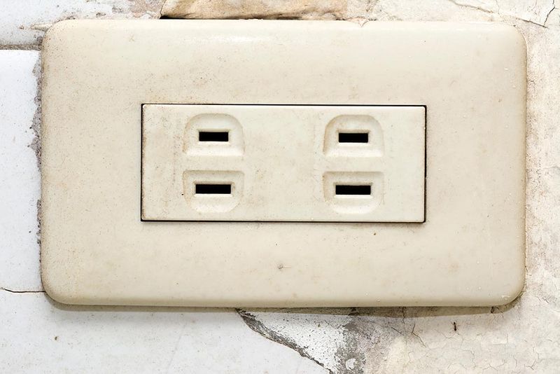 Ungrounded Two-Prong Outlets