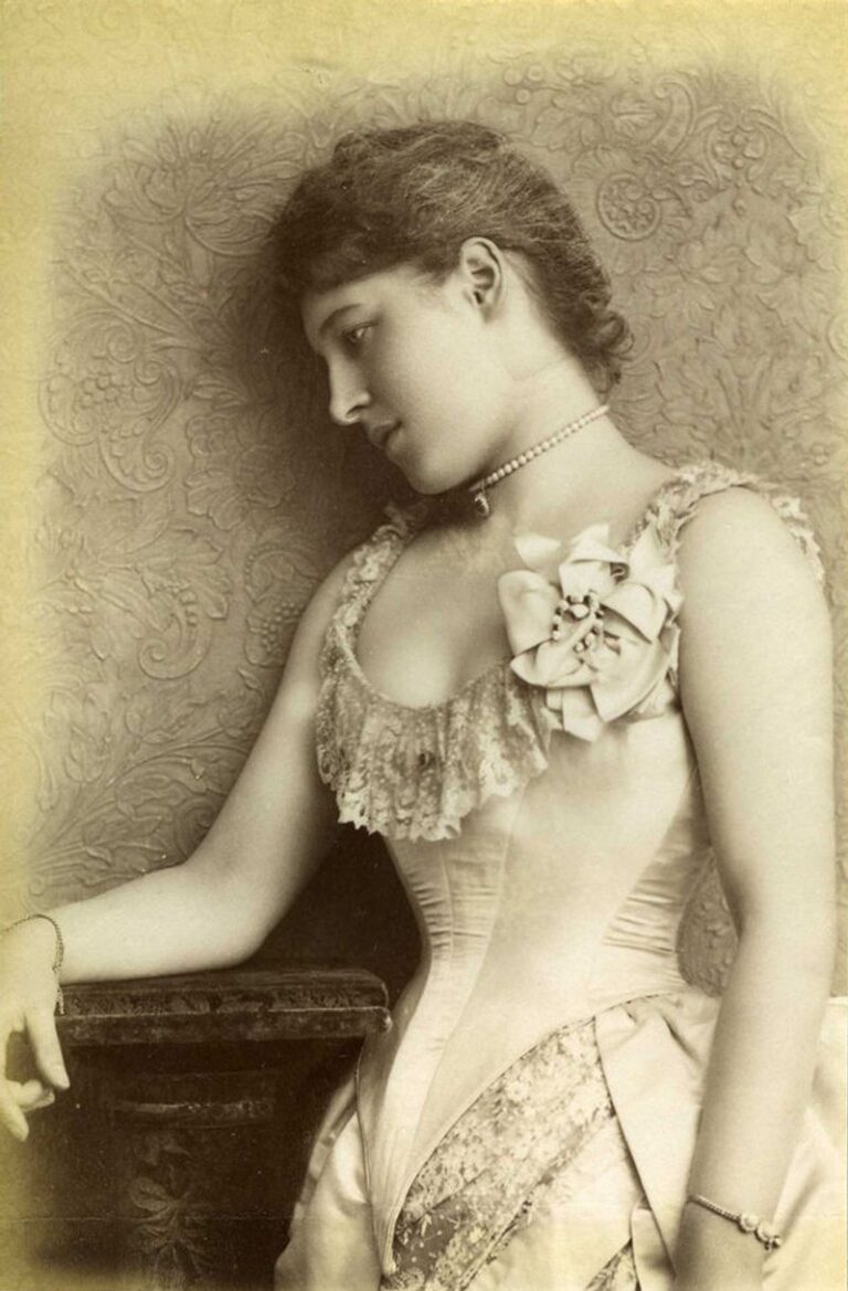 13 Edwardian-Era Beauties Who Captivated the World in the 1900s - Back ...