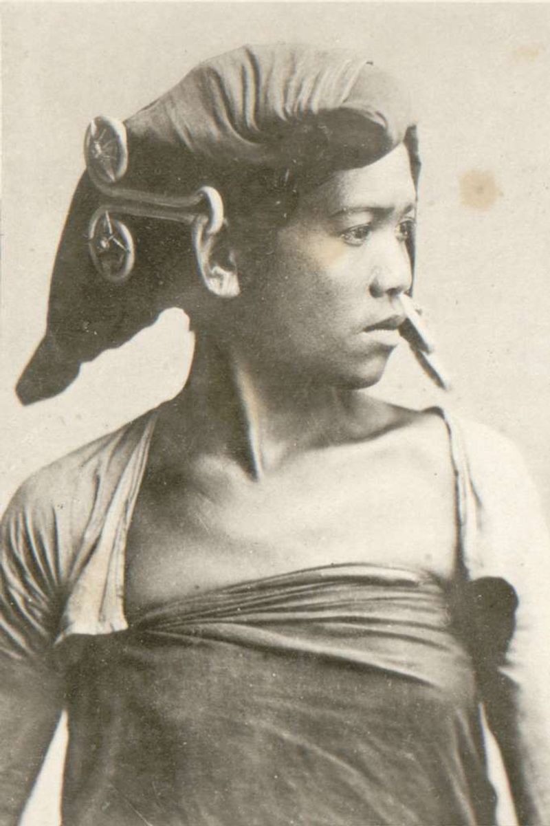 Batak Woman, Sumatra, Indonesia (1915)