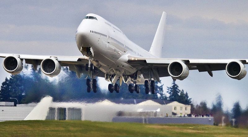 Boeing 747 (