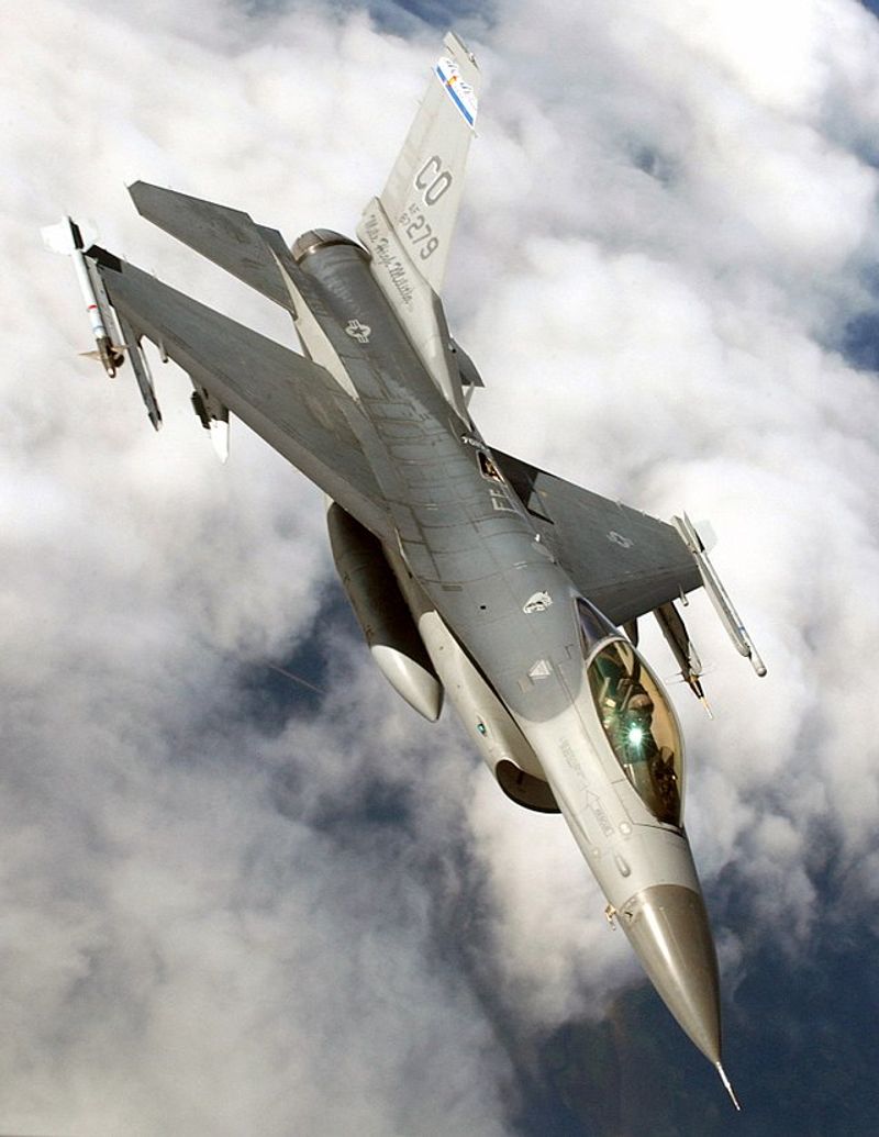 General Dynamics F-16 Fighting Falcon