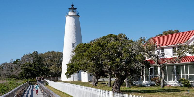 Ocracoke, North Carolina: Island Isolation Breeds Visitor Indifference