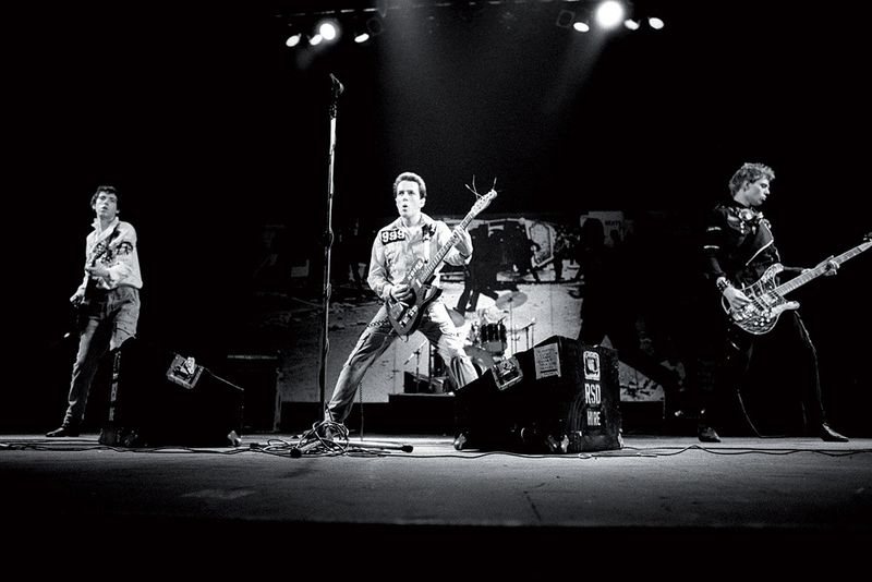 “White Riot” – The Clash (1977)