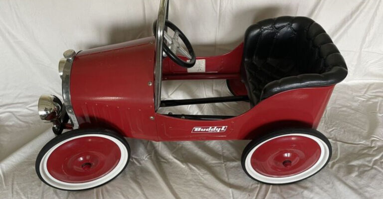Only Boomer Kids Will Remember Owning All 20 of These Things