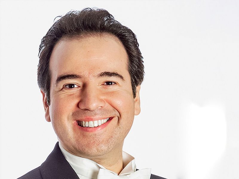Francesco Petrozzi, Peruvian lyric tenor and politician, 2024