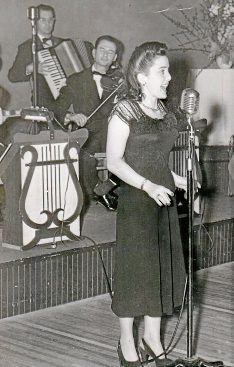 Nancy Norman, American singer, 2024