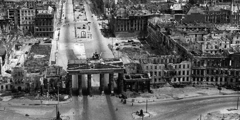 A Race for Berlin—Then a Sudden Stop