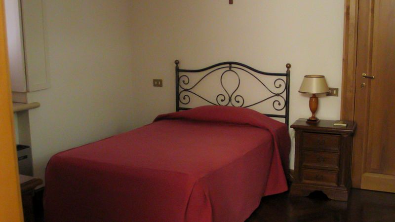 Cardinals Draw Lots For Rooms