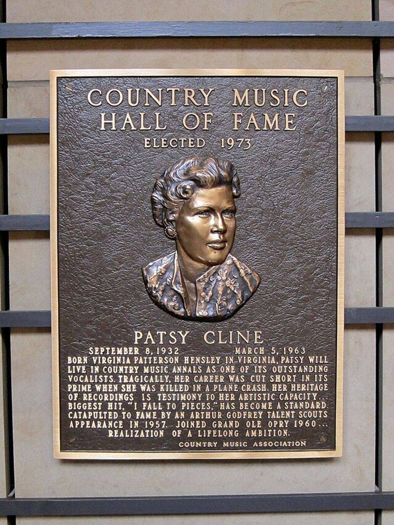 She Was the First Female Solo Artist Inducted Into the Country Music Hall of Fame