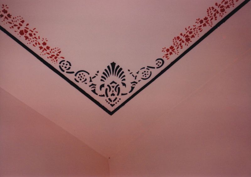 Stenciled Borders Around the Ceiling
