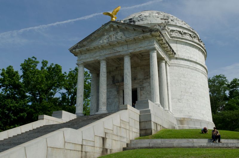 Vicksburg: The Fortress City