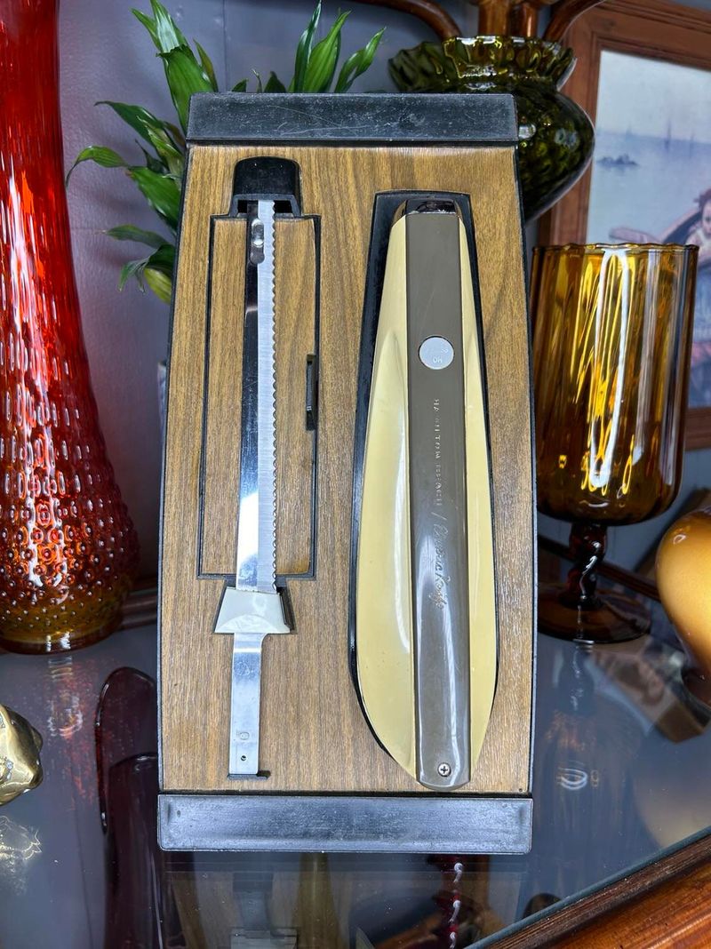Electric Knives