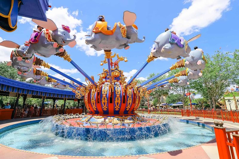 Dumbo the Flying Elephant (Multiple Parks)