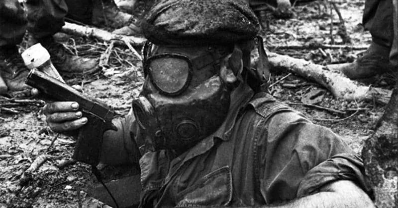 Chemical Suffocation in Tunnels