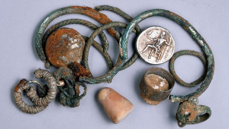 Cave of the Treasure Hoard