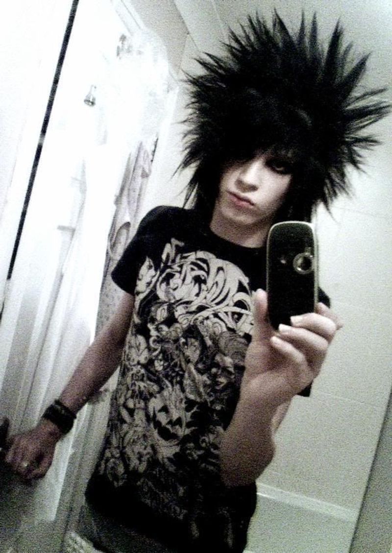 Scene Kids & Emo Hair