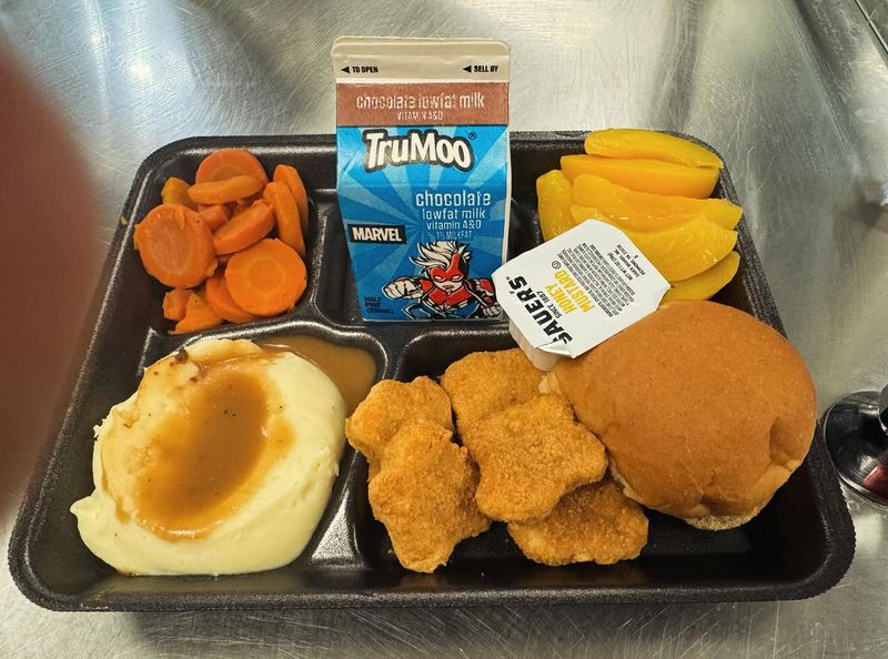 Chicken Nuggets with Dipping Sauce