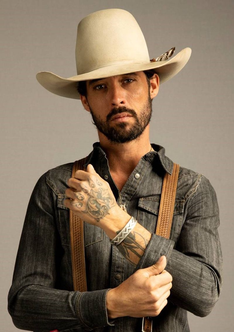 Ryan Bingham (Walker)