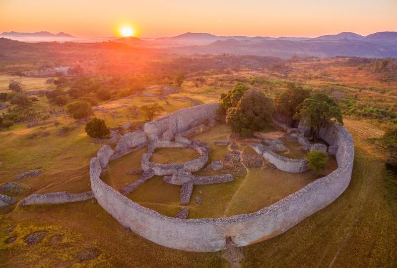 The Great Zimbabwe Ruins – Zimbabwe (11th–15th Century)