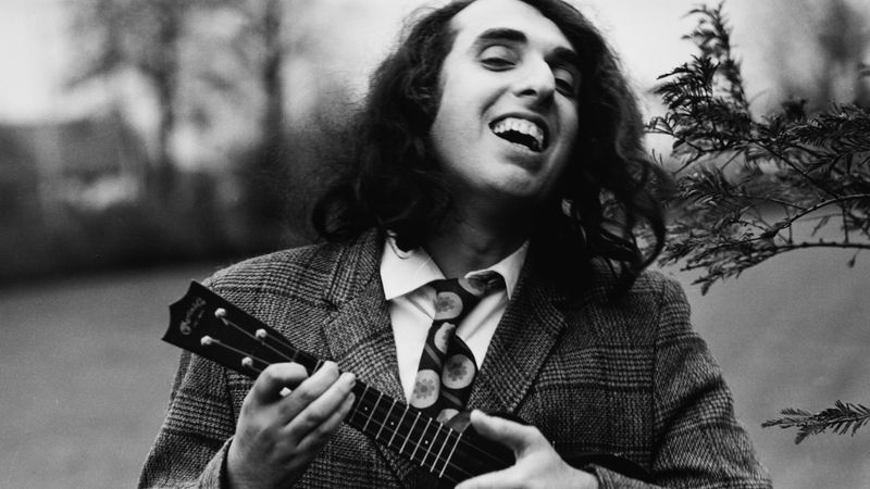 “Tiptoe Through the Tulips” – Tiny Tim (1968)