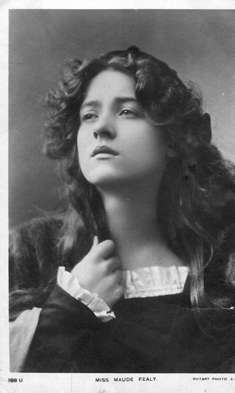 The Classical Beauty: Maude Fealy