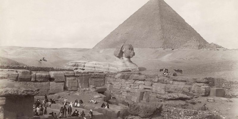 c. 2560 BCE – Completion of the Great Pyramid of Giza
