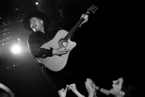 25 Country Songs That Speak to the Soul Like Nothing Else - Back in ...