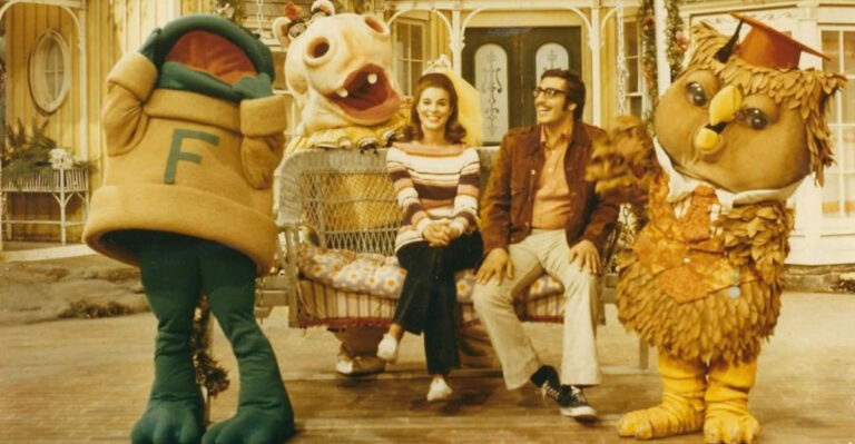12 Far-Out Facts About New Zoo Revue – The Grooviest Kids’ Show of the 1970s