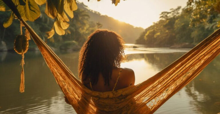 15 Reasons Behind the Rise of Solo Travel Among Married Women