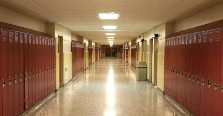 15 Secret Facts About Haunted Classrooms That Historians Won’t Share