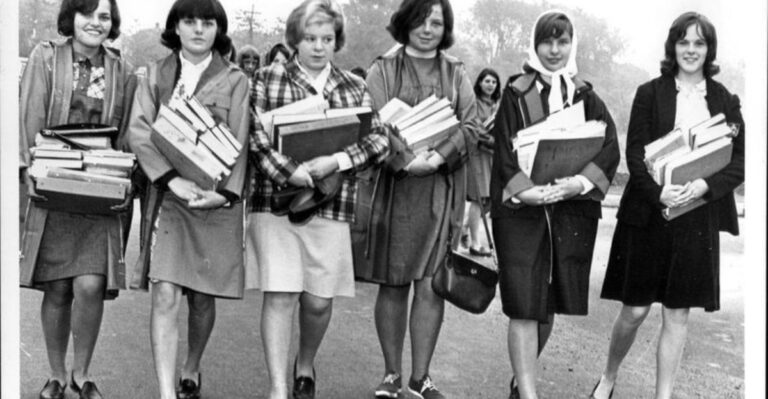 15 Useless School Rules That Only Made Sense in the 70s