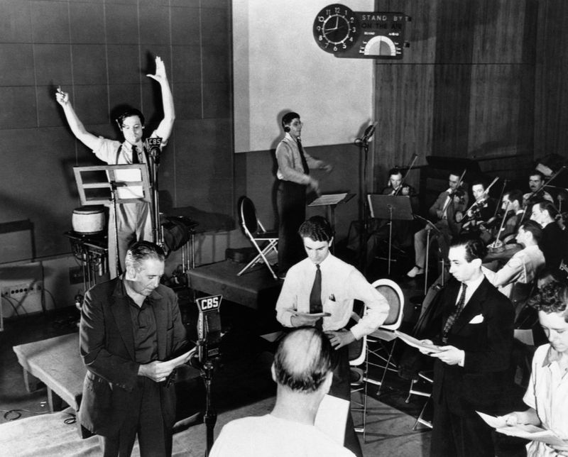Radio Brought Mars Closer